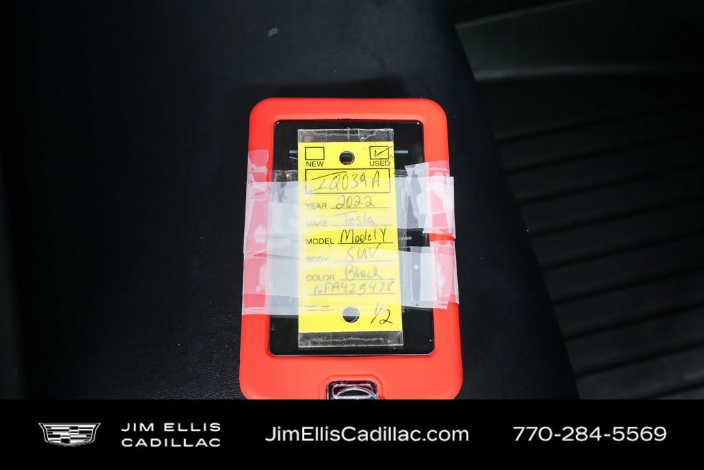 Used 2022 Tesla Model Y Long Range image 38