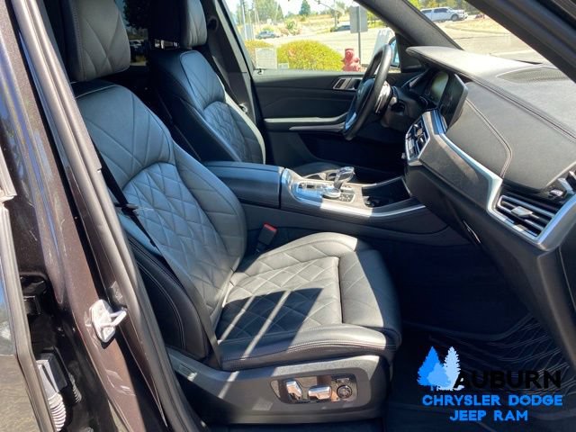 Used 2023 BMW X5 xDrive40i w/ Luxury Seating Package AWD/4WD image 20