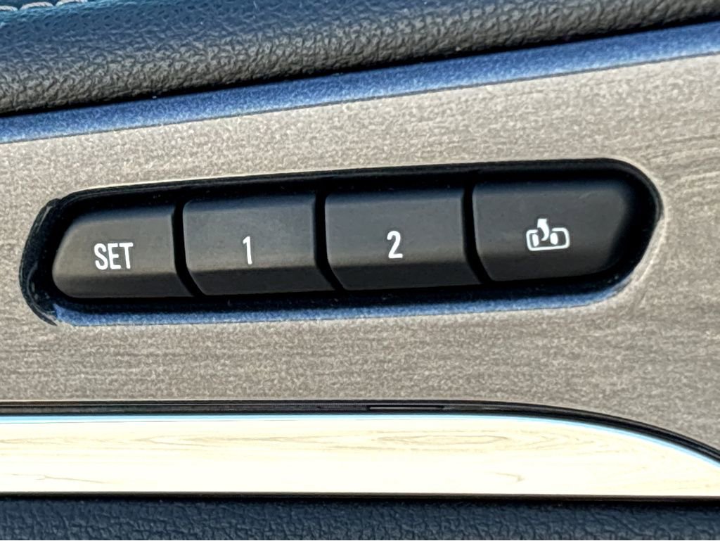 Used 2020 Chevrolet Impala Premier w/ Premier Confidence Package FWD image 34