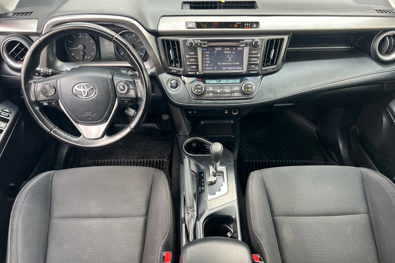Used 2018 Toyota RAV4 XLE AWD/4WD image 10