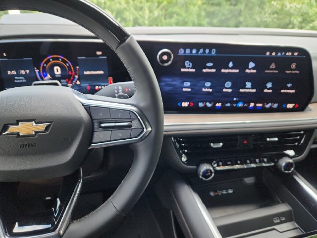 New 2026 Chevrolet Suburban High Country AWD/4WD image 27