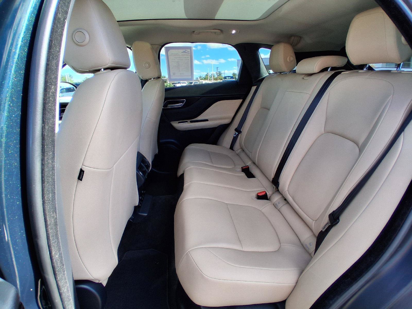 Used 2018 Jaguar F-PACE Premium AWD/4WD image 22