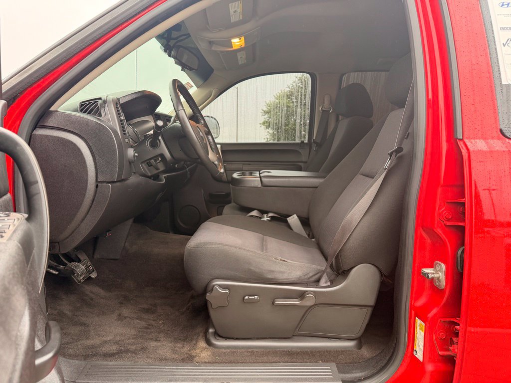 Used 2012 Chevrolet Silverado 1500 LT AWD/4WD image 2