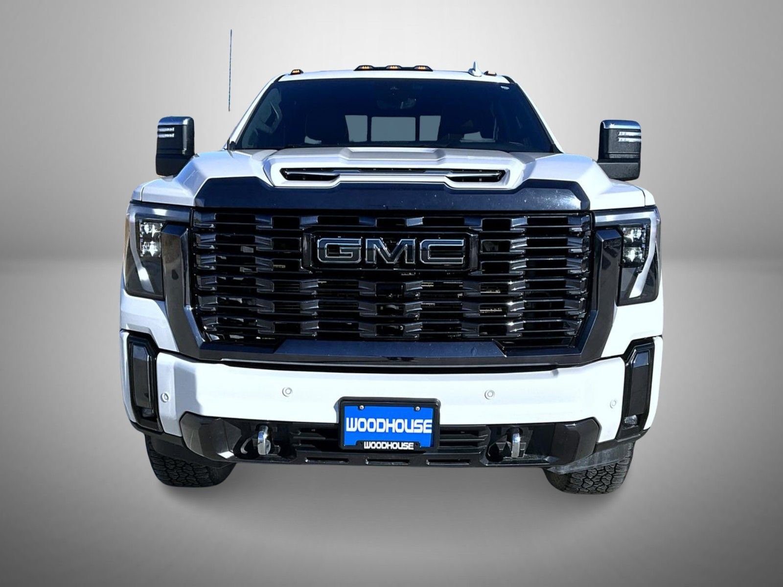 Used 2024 GMC Sierra 2500 Denali Ultimate image 2