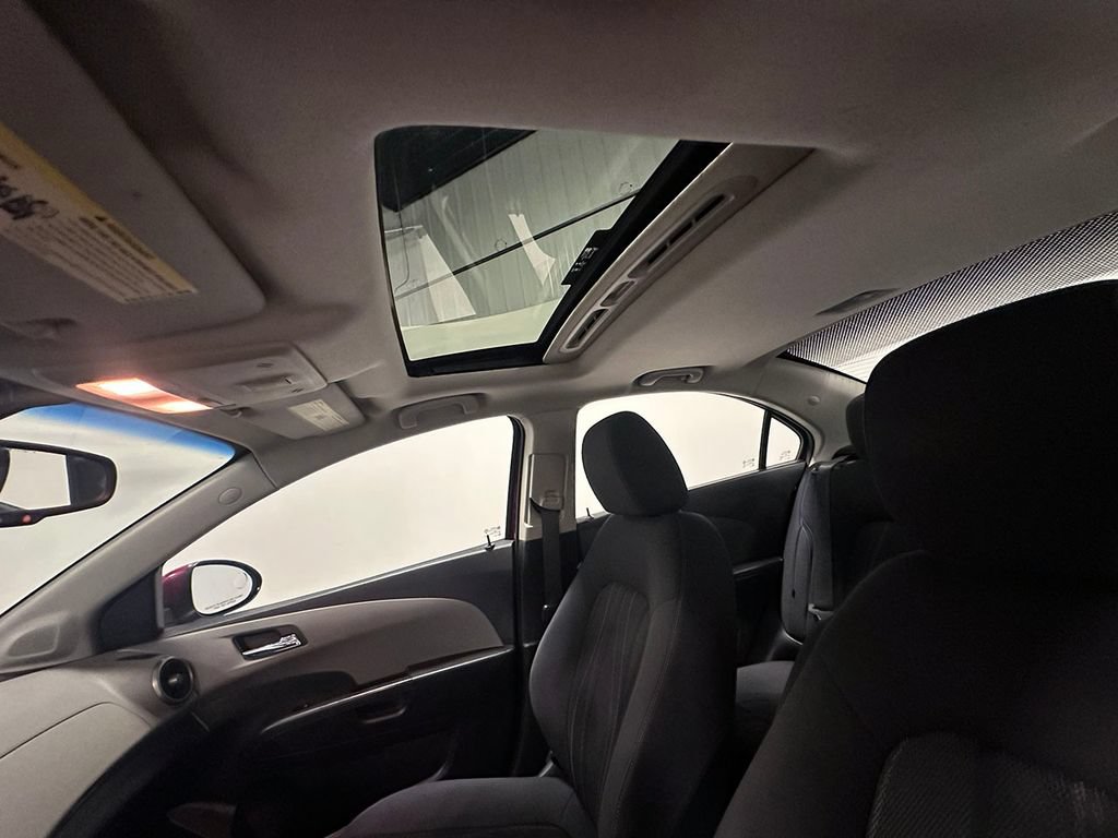 Used 2014 Chevrolet Sonic LT w/ LT Promotional Package FWD image 5