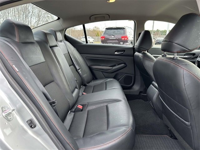 Used 2024 Nissan Altima 2.5 SR image 11