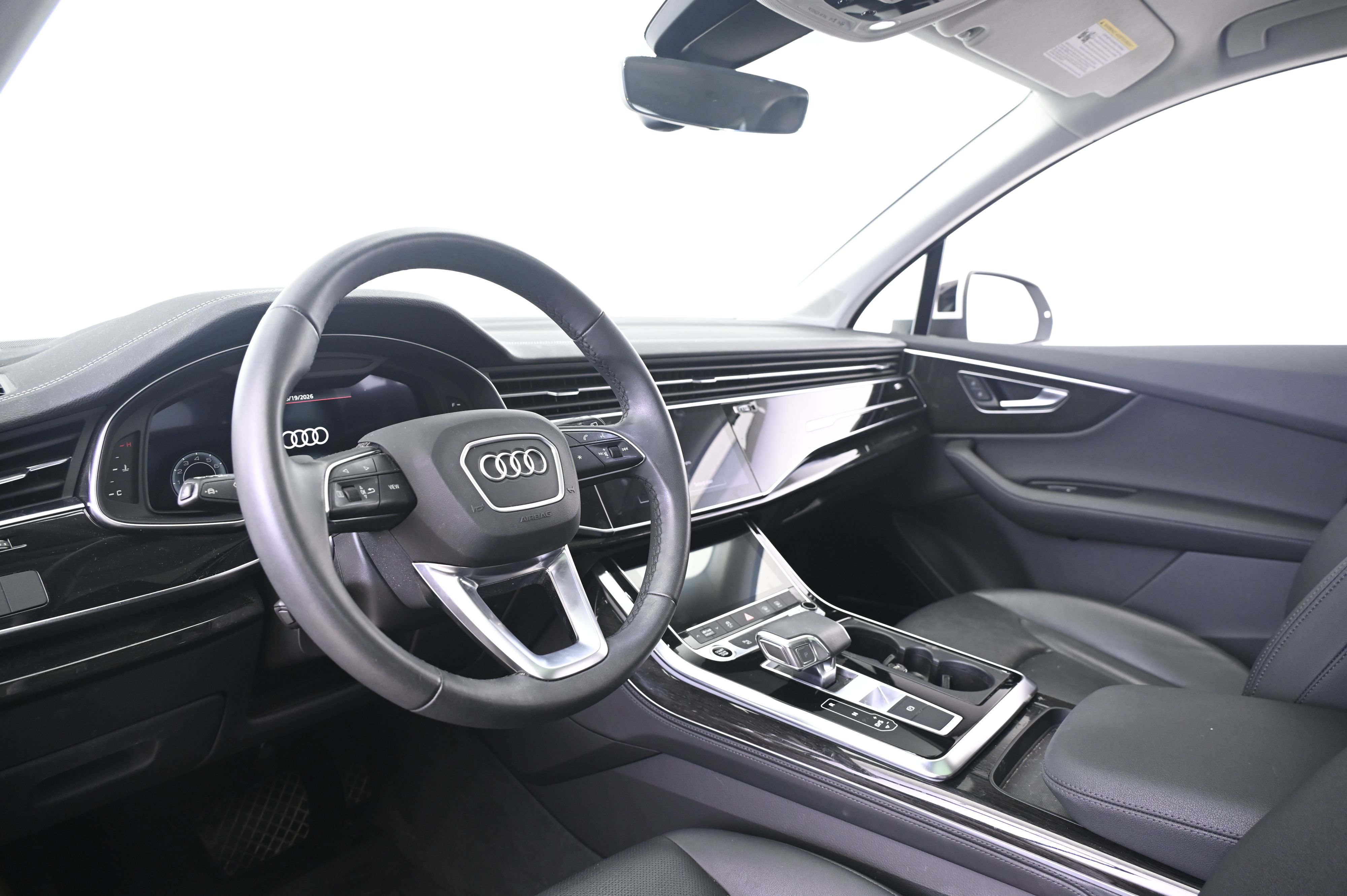 Used 2023 Audi Q7 2.0T Premium Plus w/ Premium Plus Package AWD/4WD image 4