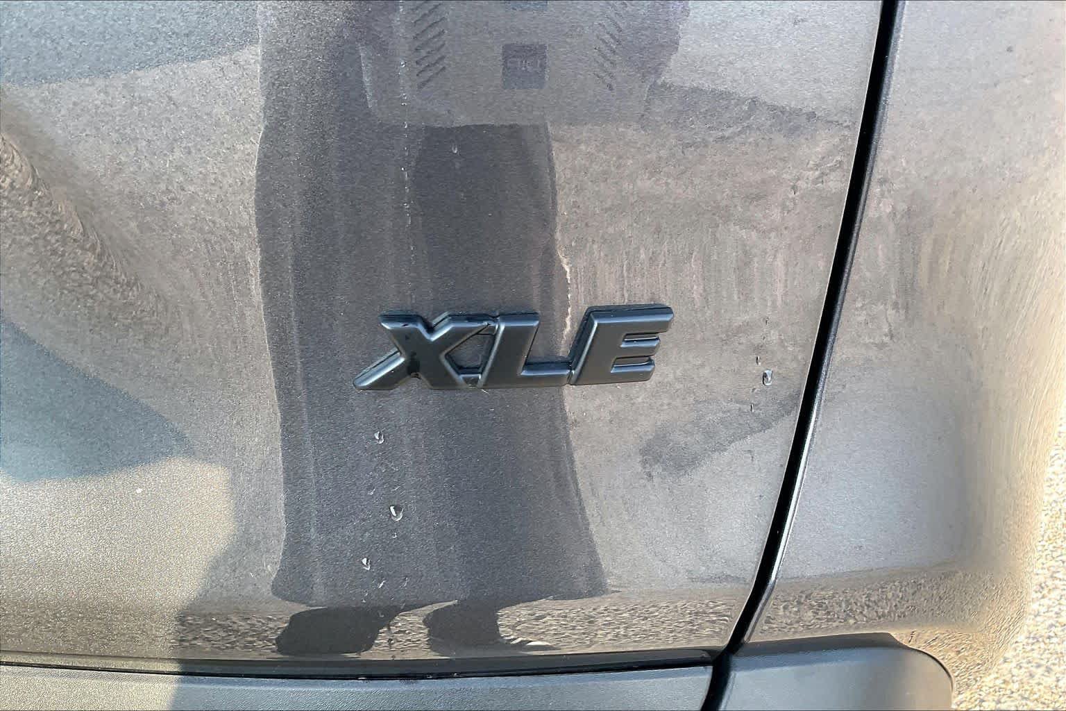 Used 2025 Toyota RAV4 XLE FWD image 10