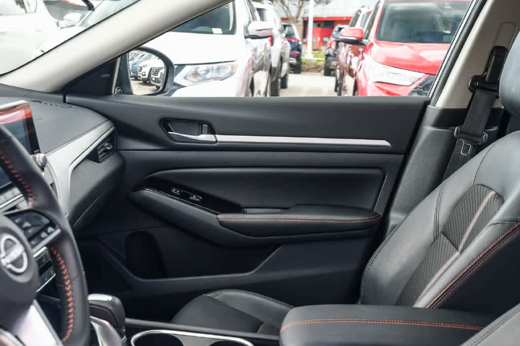 Used 2025 Nissan Altima 2.5 SR AWD/4WD image 20