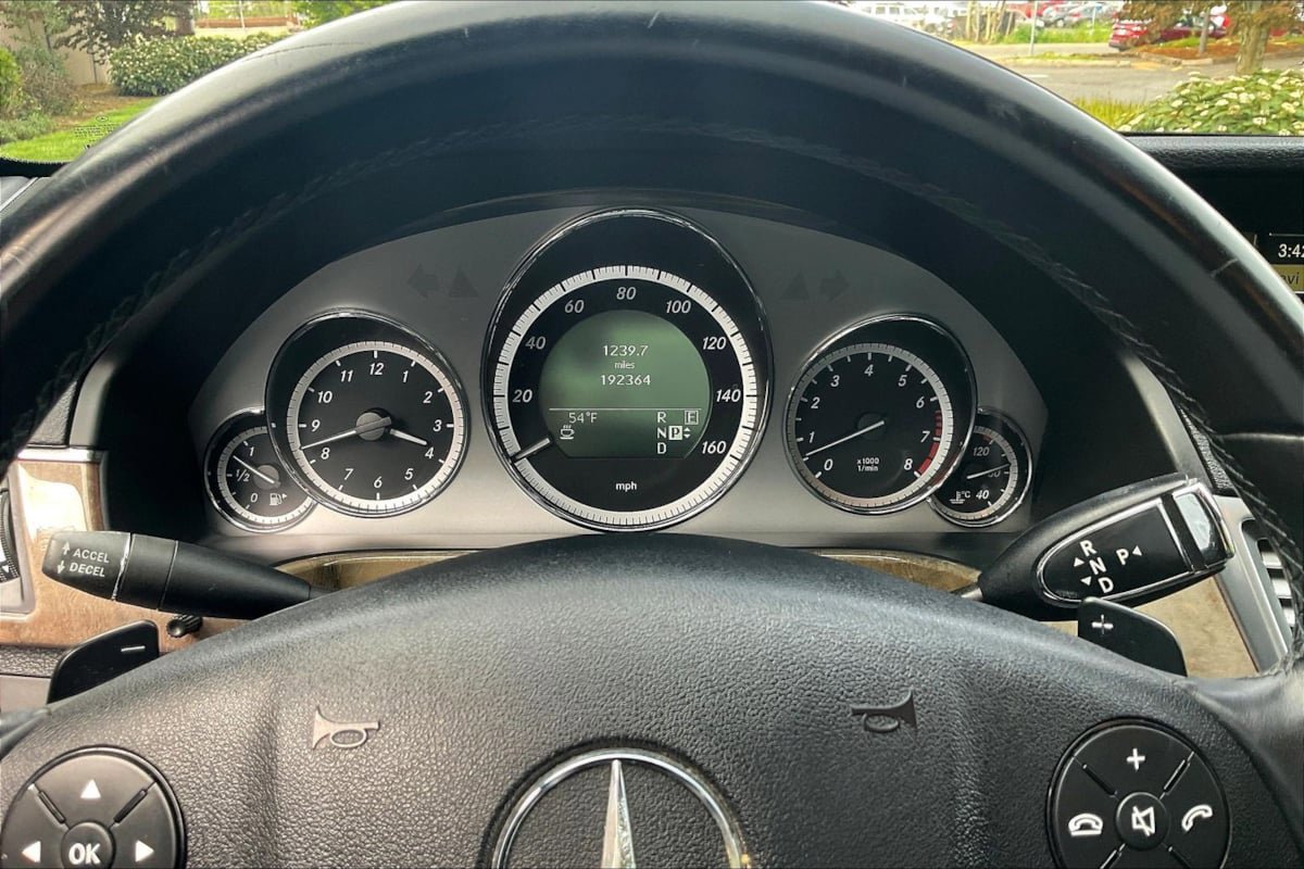 Used 2011 Mercedes-Benz E 350 4MATIC Sedan image 13