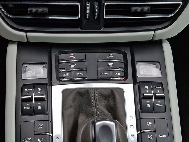 Certified 2021 Porsche Macan Turbo AWD/4WD image 19