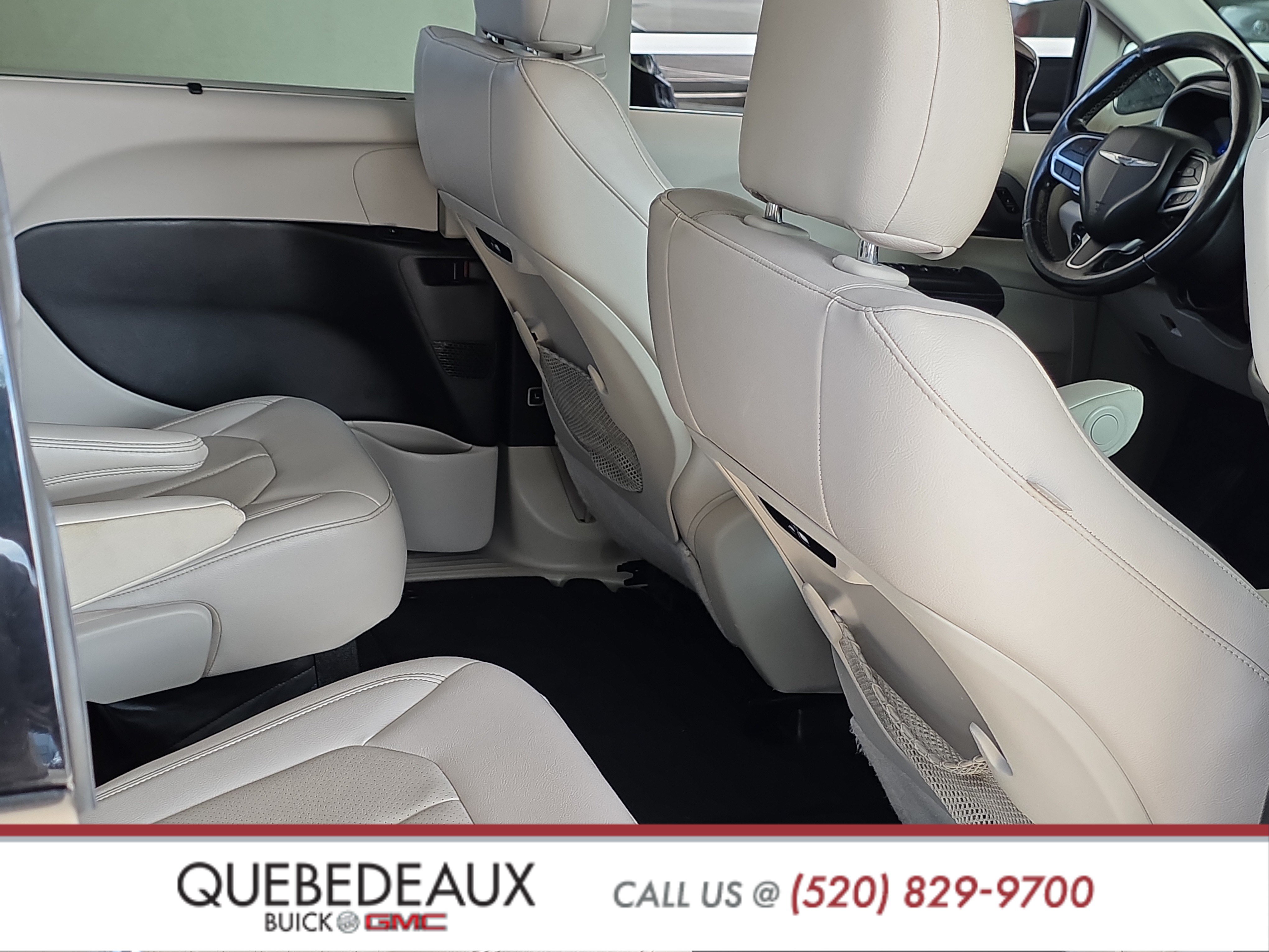 Used 2021 Chrysler Pacifica Touring-L FWD image 23