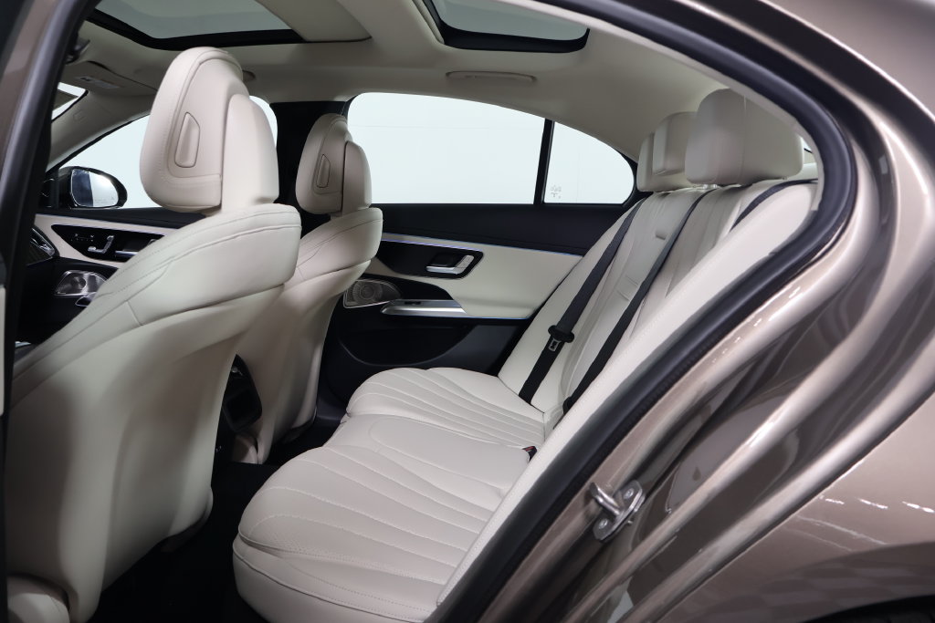 New 2027 Mercedes-Benz E 350 Sedan image 6