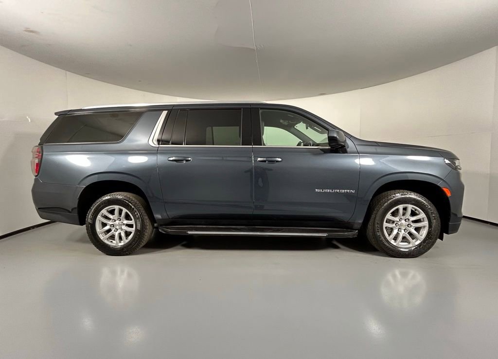 Used 2021 Chevrolet Suburban LT image 8