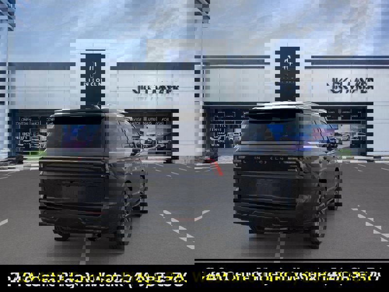 New 2026 Lincoln Navigator Reserve image 8