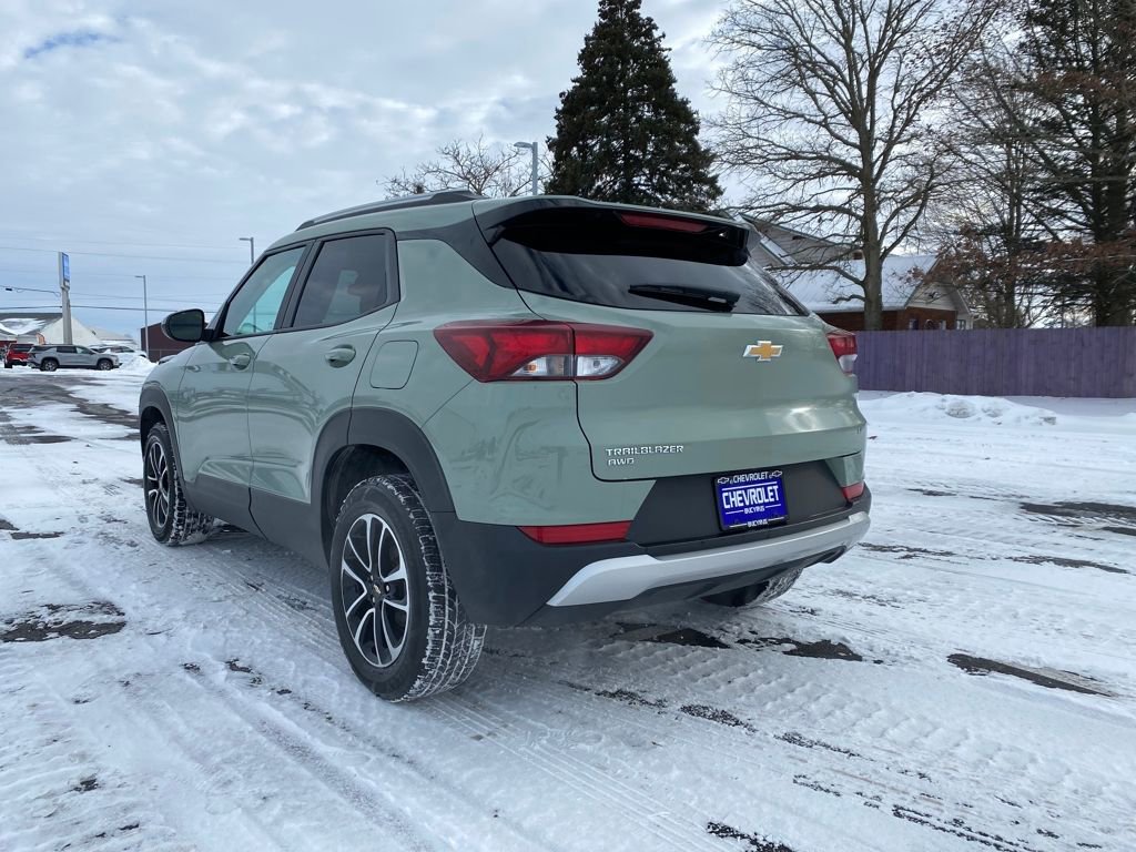 Used 2025 Chevrolet TrailBlazer LT image 5