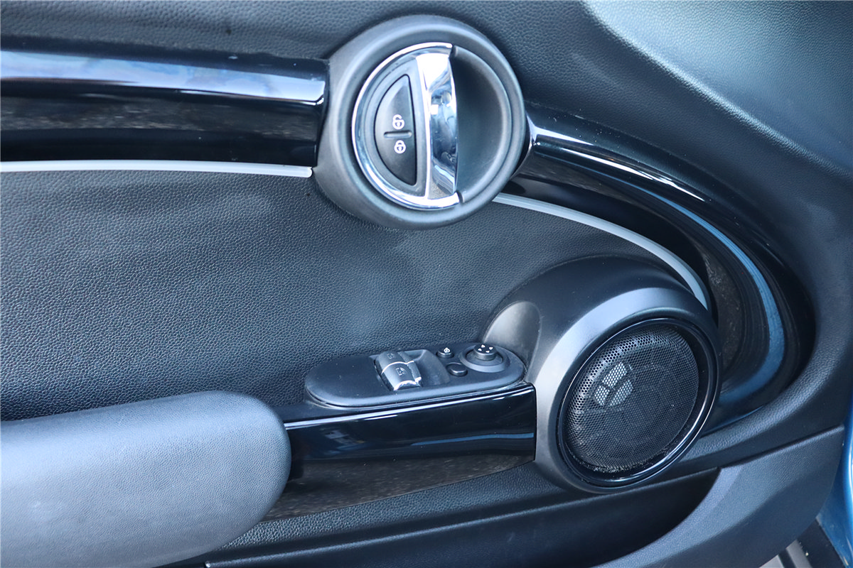 Used 2024 MINI Cooper SE FWD image 19