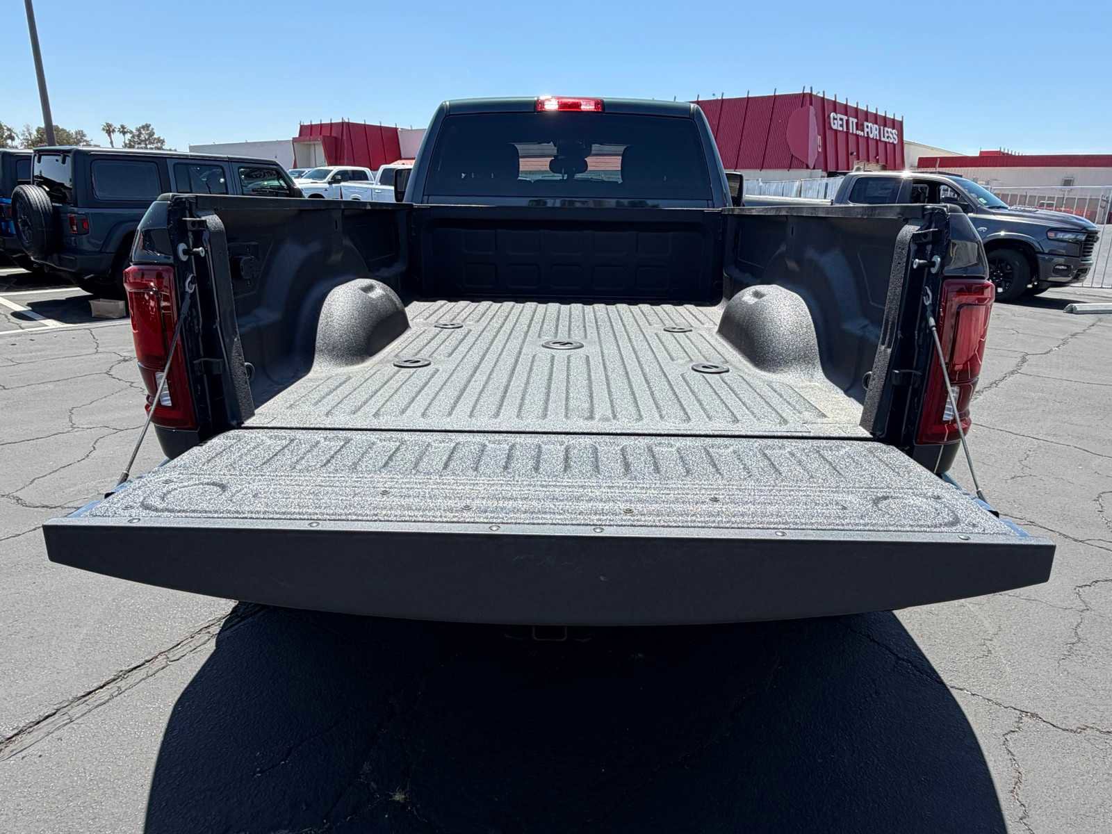 New 2026 RAM 3500 Big Horn AWD/4WD image 17
