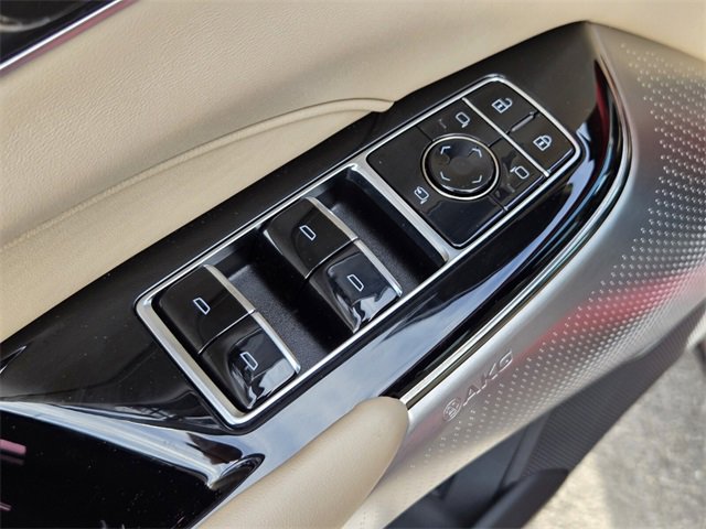 New 2025 Cadillac Lyriq Luxury image 19