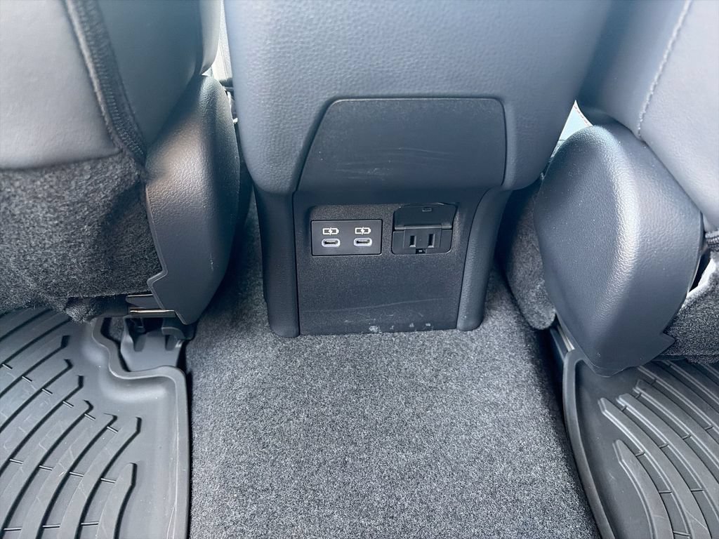 Used 2026 Toyota Prius Plug-In Hybrid FWD image 26