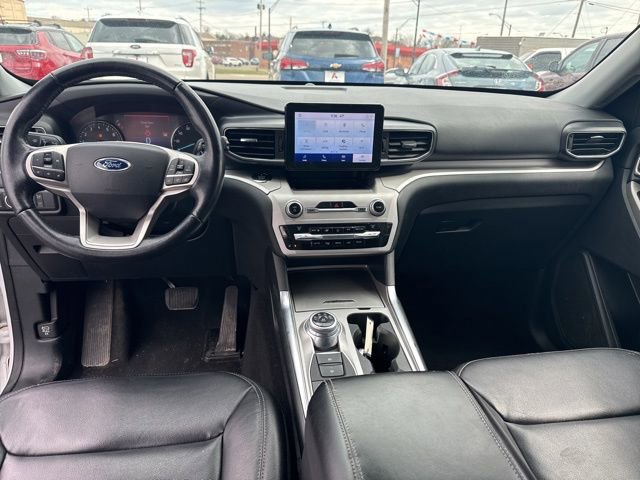 Used 2020 Ford Explorer XLT w/ Equipment Group 202A image 17