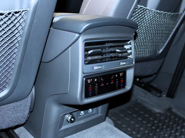 Used 2023 Audi Q8 Premium Plus w/ Premium Plus Package image 52