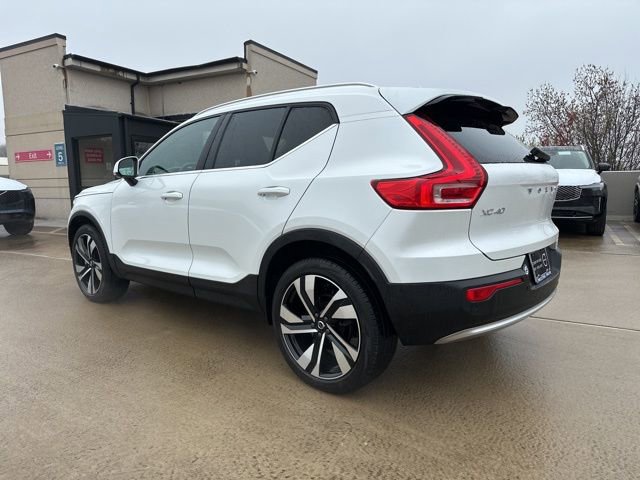 Certified 2024 Volvo XC40 B5 Plus w/ Protection Package Premier image 6