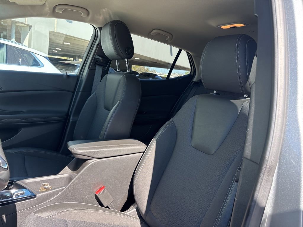 Used 2025 Buick Encore GX Preferred image 13