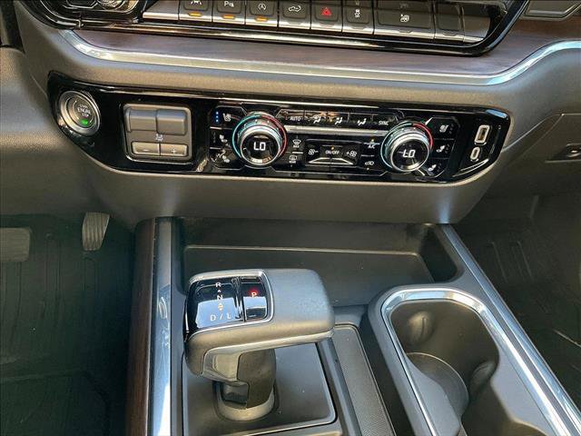 Used 2023 GMC Sierra 1500 SLT w/ SLT Premium Plus Package AWD/4WD image 19