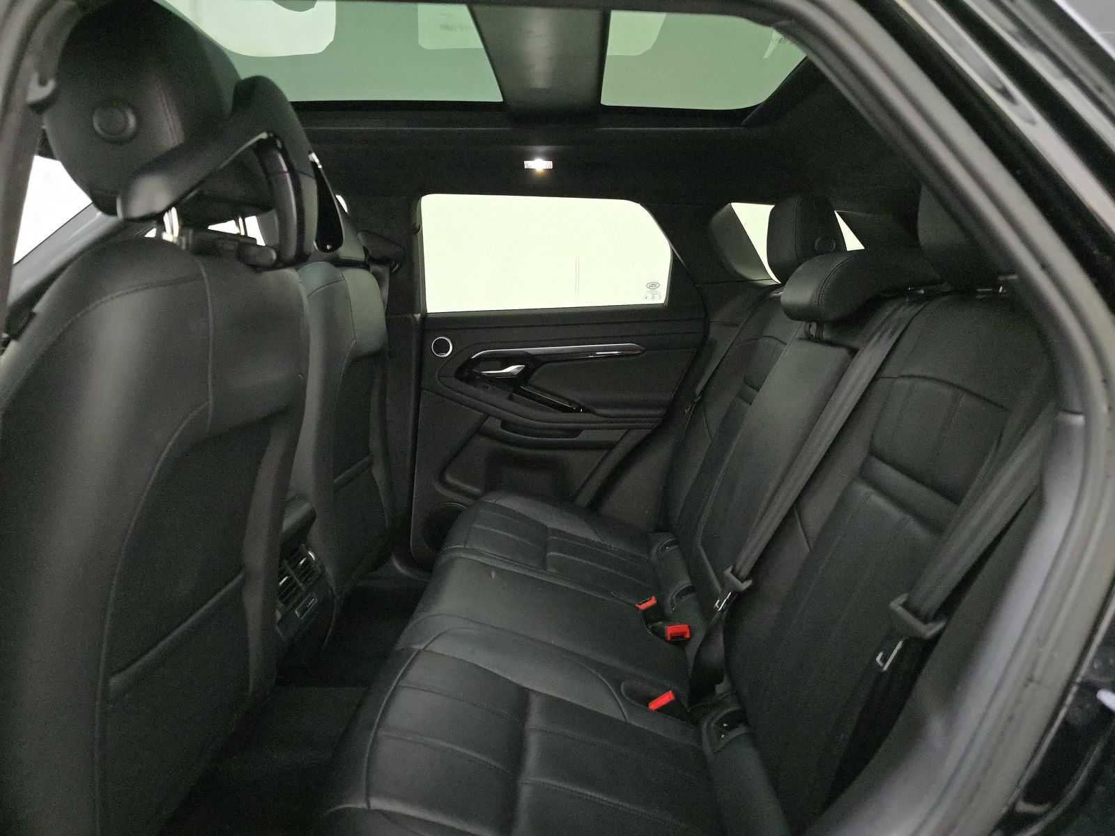 Used 2023 Land Rover Range Rover Evoque HST AWD/4WD image 13