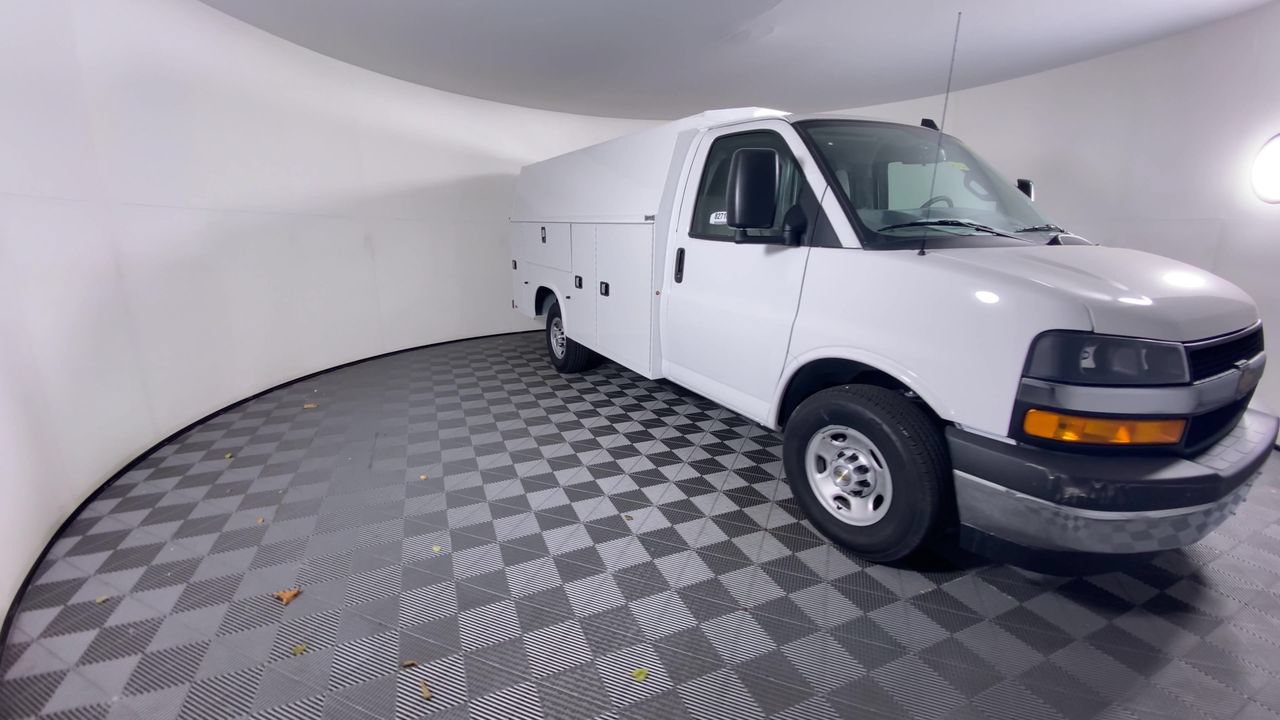 New 2025 Chevrolet Express 3500 w/ Power Convenience Package RWD image 21