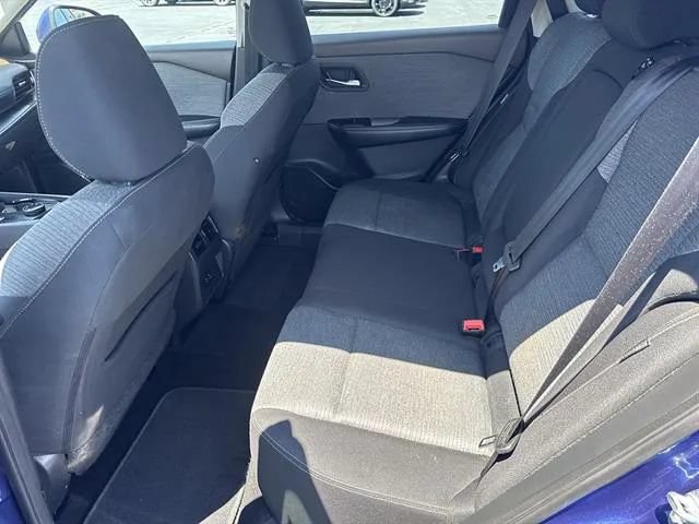 Used 2022 Nissan Rogue SV AWD/4WD image 14