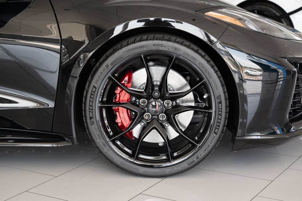 New 2027 Chevrolet Corvette Grand Sport w/ Z52 Sport Performance Package RWD image 10