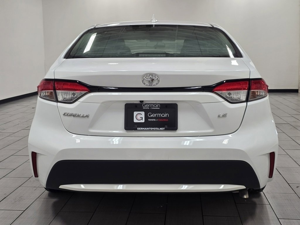 Used 2021 Toyota Corolla LE image 12