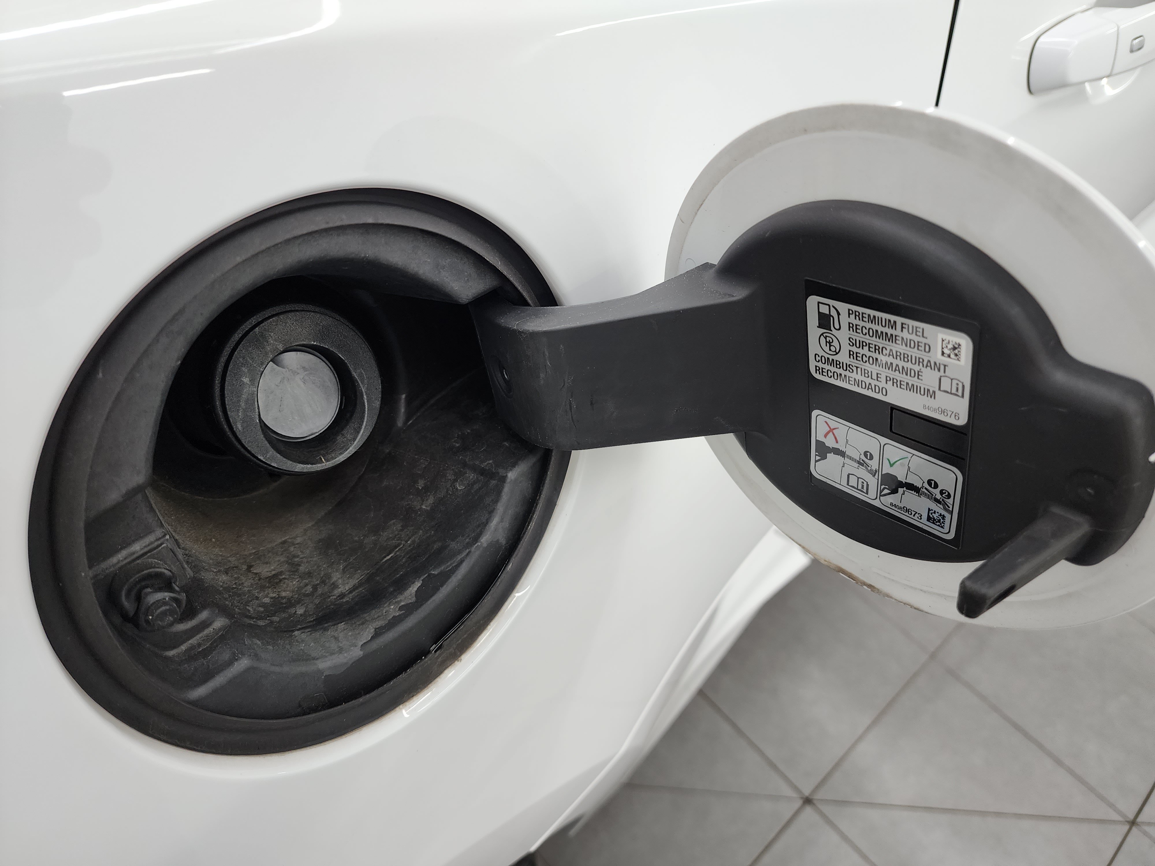 Used 2019 Chevrolet Camaro SS RWD image 27