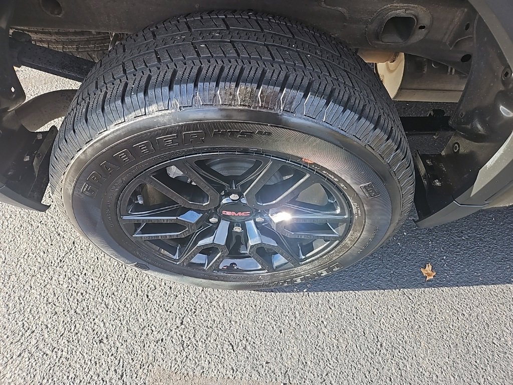 Used 2024 GMC Sierra 1500 Elevation image 11