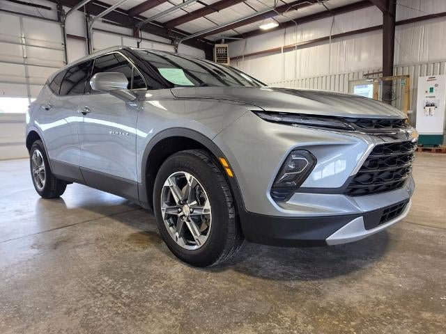 Used 2025 Chevrolet Blazer LT AWD/4WD image 7