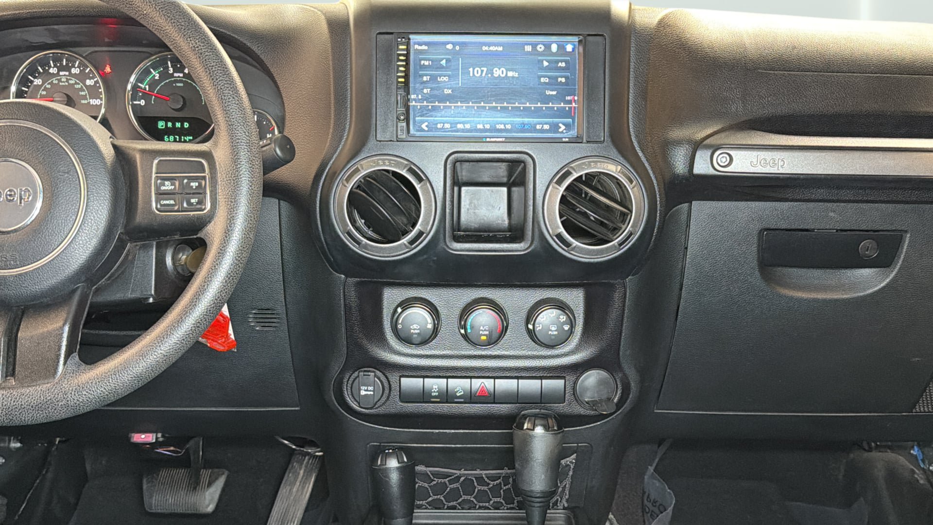 Used 2015 Jeep Wrangler Unlimited Sport AWD/4WD image 20