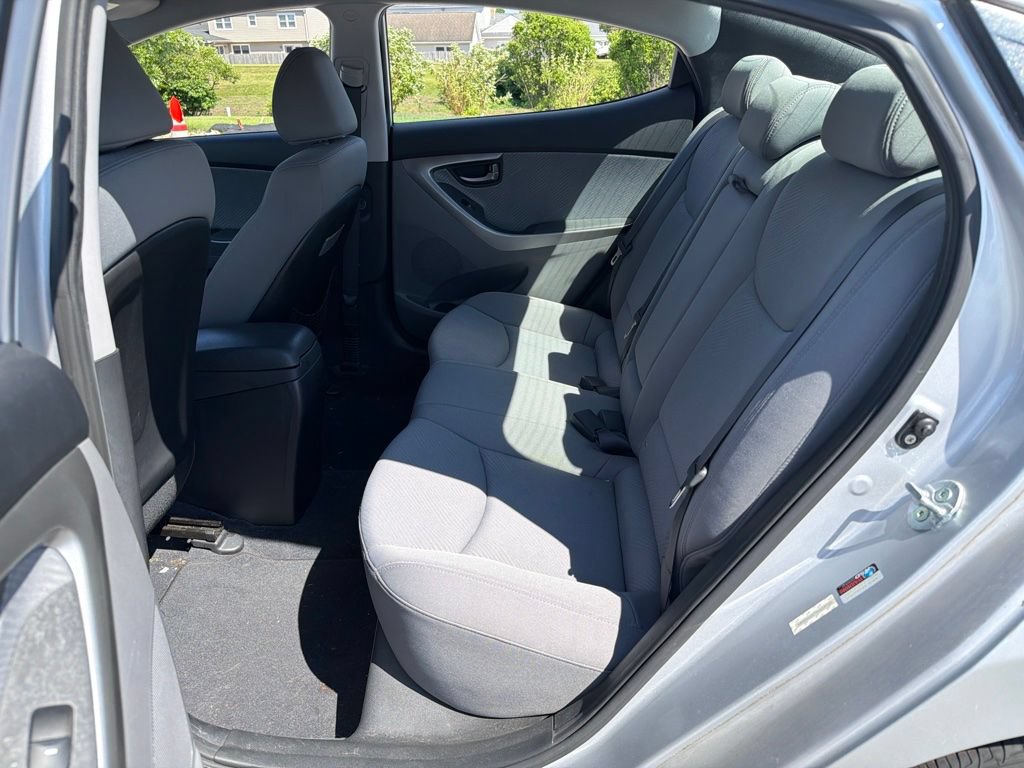 Used 2013 Hyundai Elantra GLS w/ Preferred Pkg FWD image 9