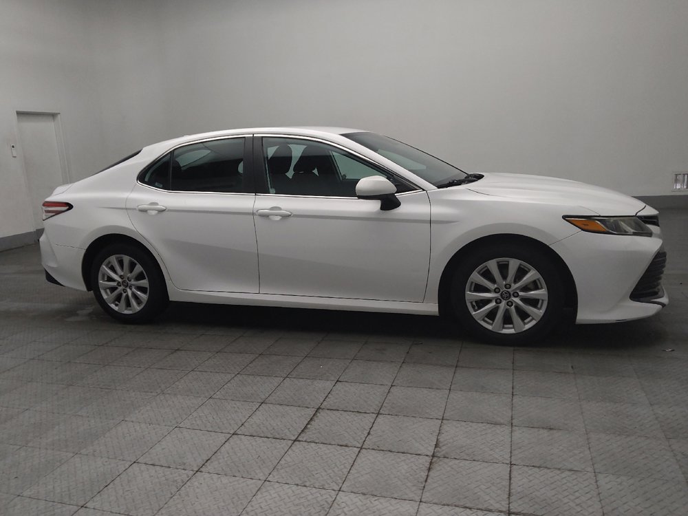 Used 2019 Toyota Camry LE FWD image 11