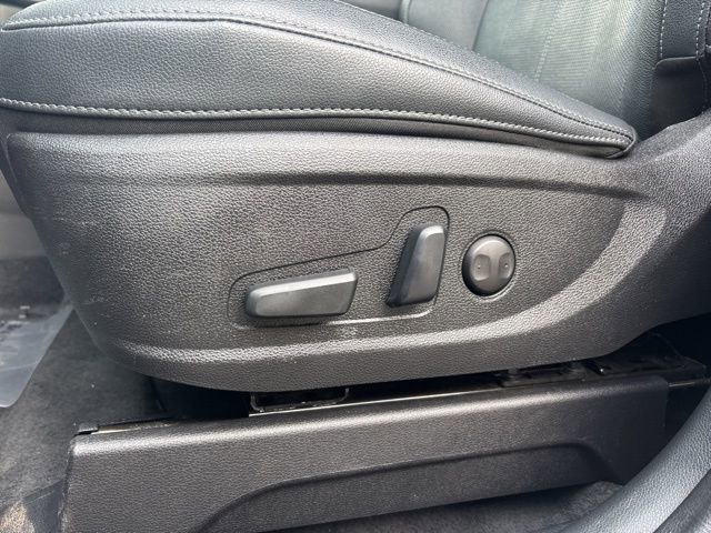 Used 2022 Kia Telluride EX w/ EX Premium Package image 5