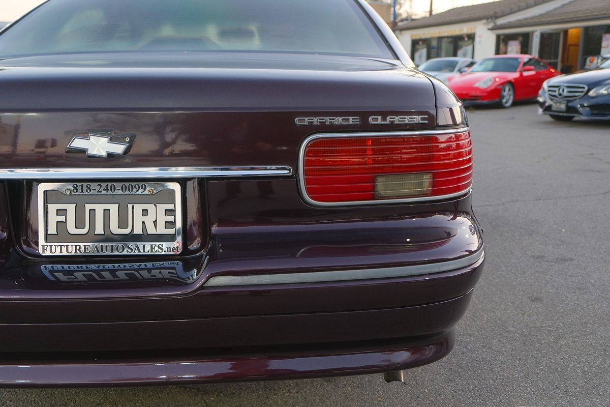 Used 1996 Chevrolet Caprice SS image 30