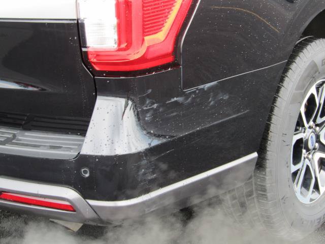 Certified 2024 Ford Expedition XLT AWD/4WD image 11