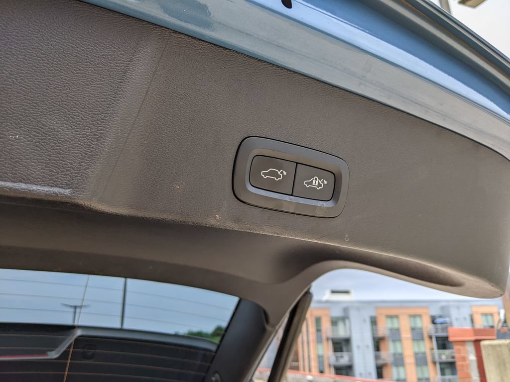 Certified 2023 Volvo XC40 Recharge Plus w/ Protection Package Premier AWD/4WD image 29