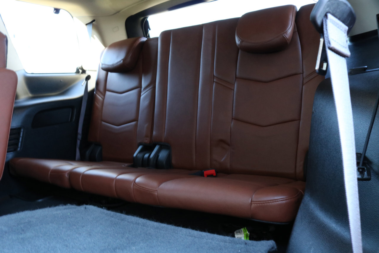 Used 2017 Cadillac Escalade Premium Luxury image 44