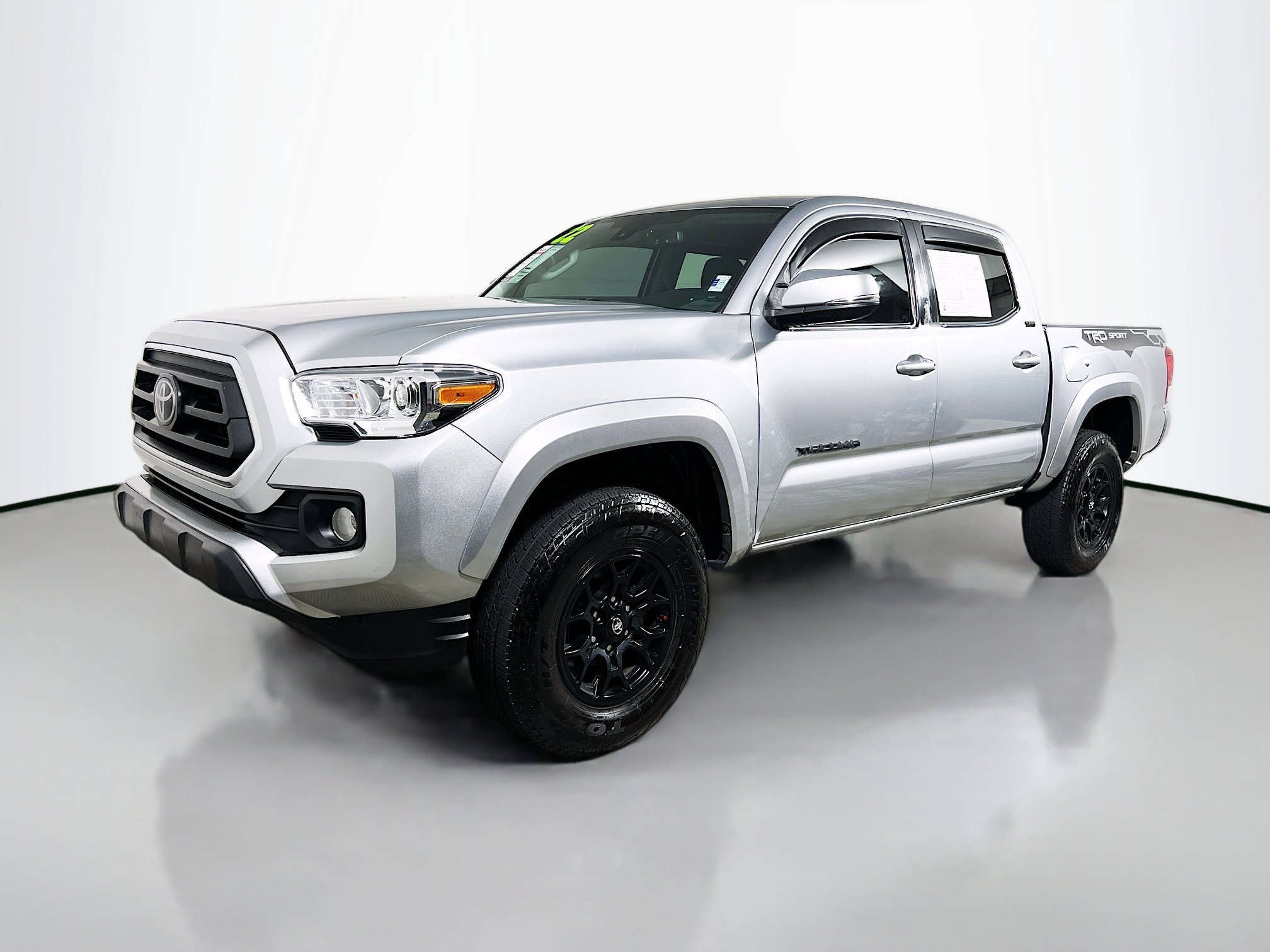 Used 2022 Toyota Tacoma SR5 w/ Technology Package RWD image 10
