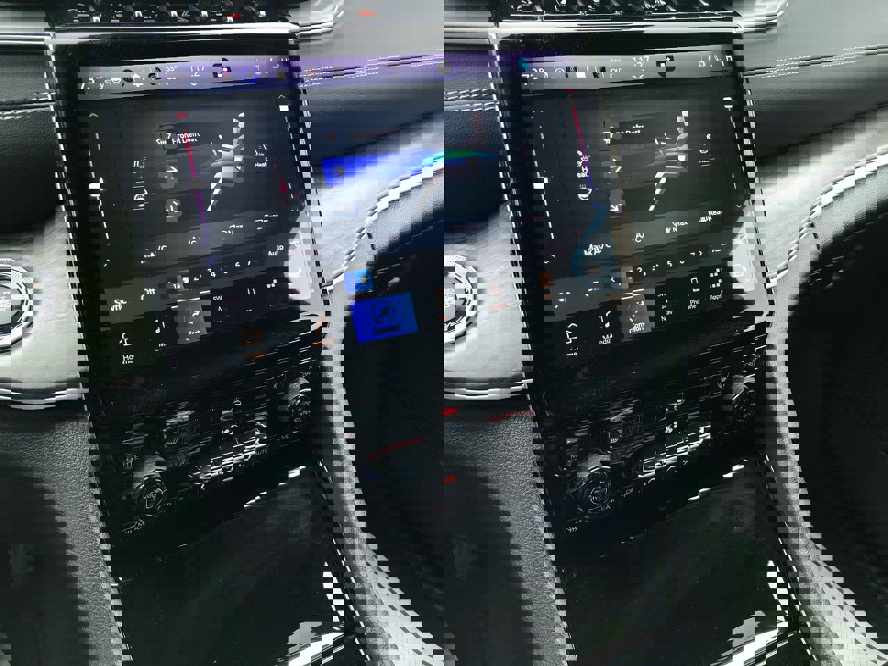 Used 2023 Jeep Grand Cherokee Limited w/ Black Appearance Package image 23