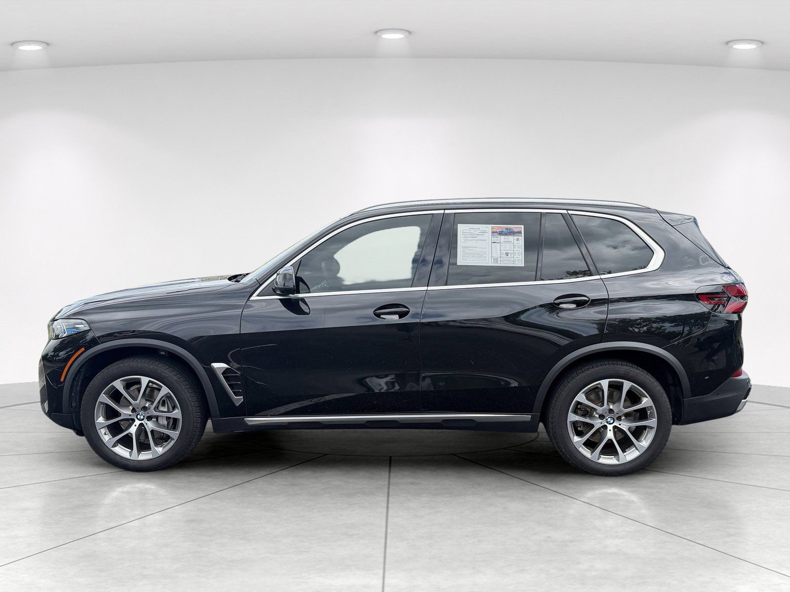 Certified 2024 BMW X5 sDrive40i w/ Premium Package RWD image 7