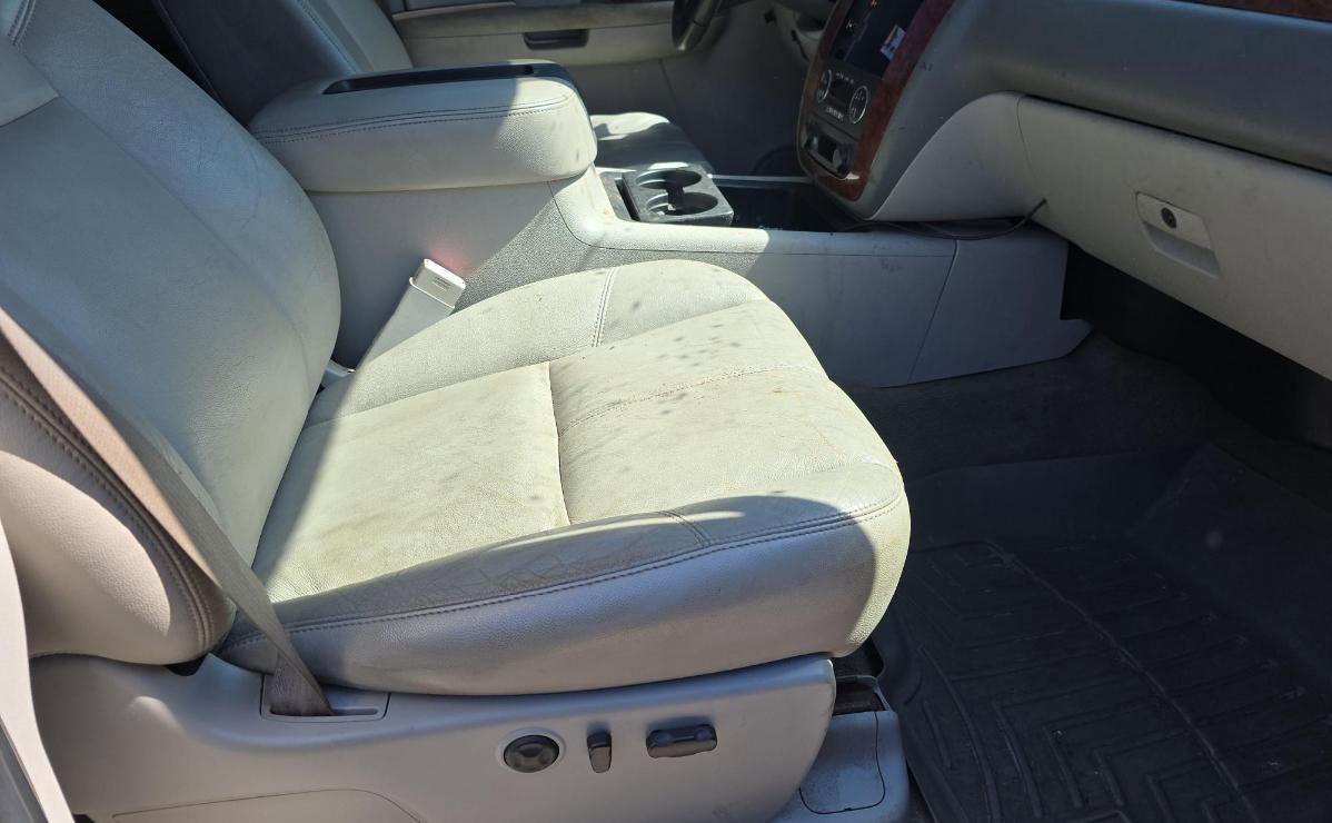 Used 2008 Chevrolet Silverado 3500 LTZ RWD image 7