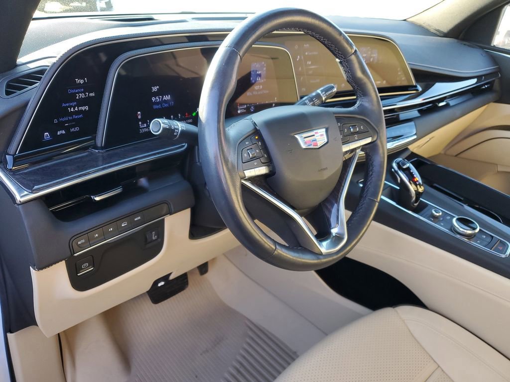 Used 2022 Cadillac Escalade Premium Luxury image 9